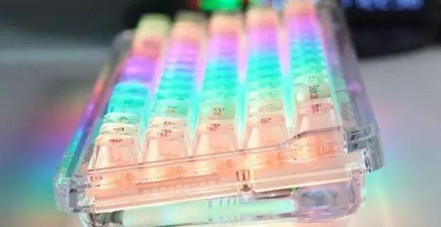 一血B67 Gasket三模无线机械键盘拆解评测_腾讯新闻