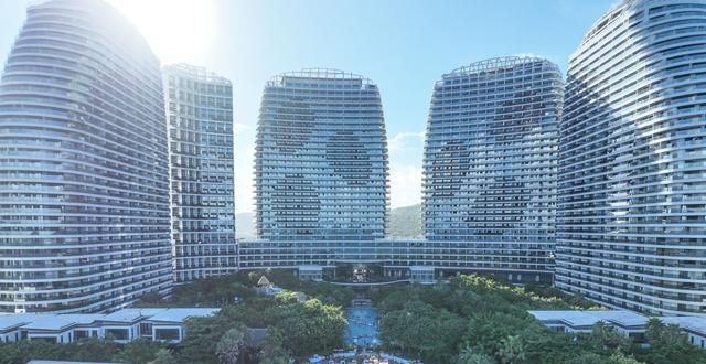 这家酒店堪比三亚亚特兰蒂斯，规模宏大，周末适合来这里耍_腾讯新闻
