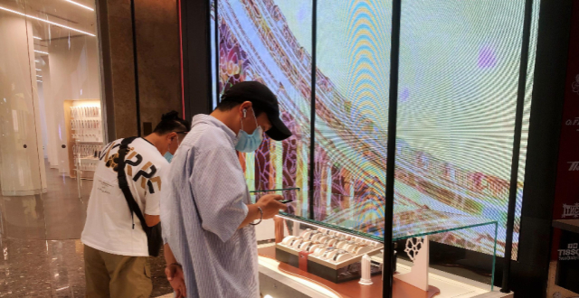 世界最大单体免税店：海口国际免税城迎来首个双十一_腾讯新闻