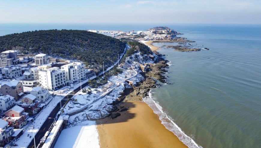 威海冬天雪景藏不住了，说它是国内海边雪景天花板没人反对吧？_腾讯新闻