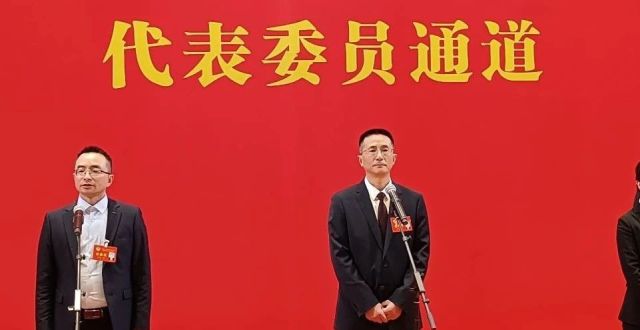 四川绵阳“两会”首开 “代表委员通道”_腾讯新闻