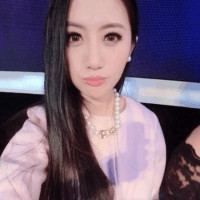 关婷娜和二狗子吃饭, 二狗子的眼睛不停地往关