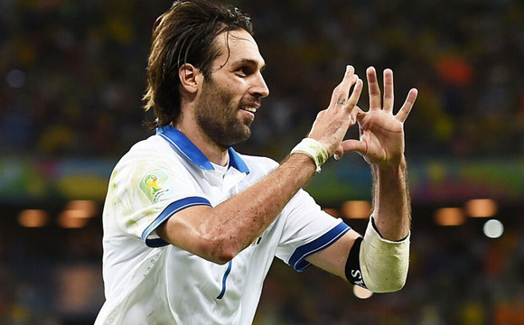 世界杯-乌拉圭1比0力压意大利晋级 苏神再咬人