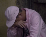 严厉的陈小春突然流泪不止，原因让人心疼
