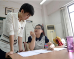 王俊凯被点名，刘昊然结巴，明星上学也很囧