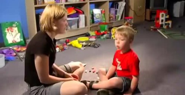 孤独症干预训练之ABA训练法-回合式教学