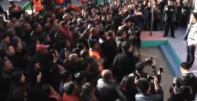 刘强东亲自回老家招工:只要愿意来京东就欢迎