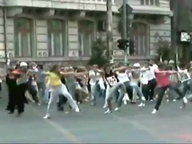 30秒搞定快闪文字视频,让你闪耀整个朋友圈!