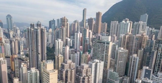 航拍香港 人口最密集的“石屎森林”