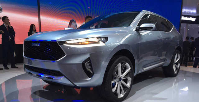 北汽新能源EX200亮相 定位纯电动小型SUV