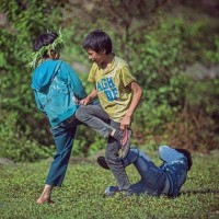 去银行存钱,到底是存折好还是银行卡好?答案你