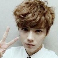 图片练习生主题曲EiEi,蔡徐坤、陈立农、范丞表情包唱歌好听偶像图片