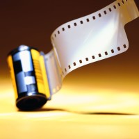 谈判官:赵晨曦当众亲吻黄子韬,杨幂提出分手,黄