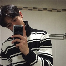 美女主播小虾米翻唱《寂寞的双手》,不一样的