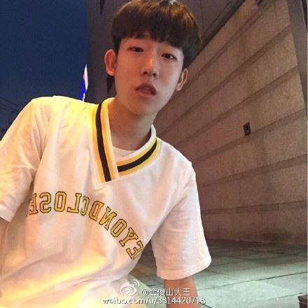 综艺:baby留长发被喷干冰,好漂亮,邓超要求再喷