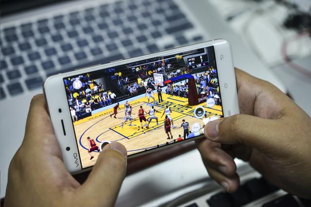 市面最高配置手机!vivo Xplay5旗舰版游戏性能