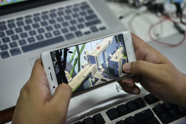 市面最高配置手机!vivo Xplay5旗舰版游戏性能