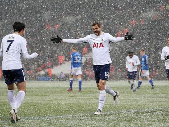 体育早报：尤文总分2-0进意大利杯决赛 将和米兰争冠