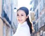偷拍照跟剧照一样美，46岁的黎姿才是真“冻龄”