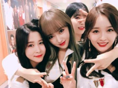 蔡依林穿了一双15cm的高跟鞋,裤子还是太长了