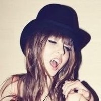 韩国人坐中国高铁,看到二维码像看到宝贝一样