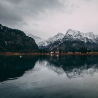 吴奇隆携手刘诗诗同台演唱《等你的季节》,两