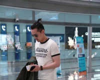 《快手枪手快枪手》腾格尔靠卤蛋表情包变网红