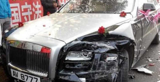 靳东陈坤黄渤岳云鹏 大明星竟在铁岭做车模