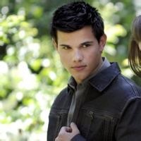 王者荣耀:新英雄马超VS赵云,谁的长枪才是最强