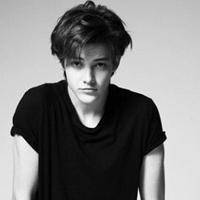 王者荣耀安琪拉仿妆,低配版也很厉害