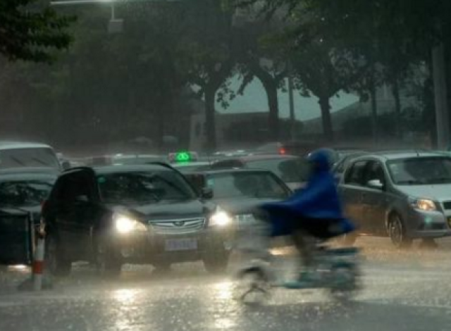 诺基亚自曝刘海屏新机：16日发布