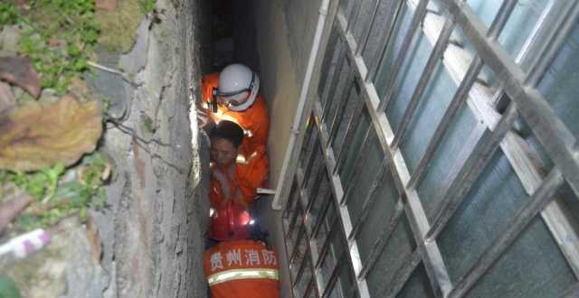 中国商人曾向缅甸政府军实权人物送成麻袋缅币