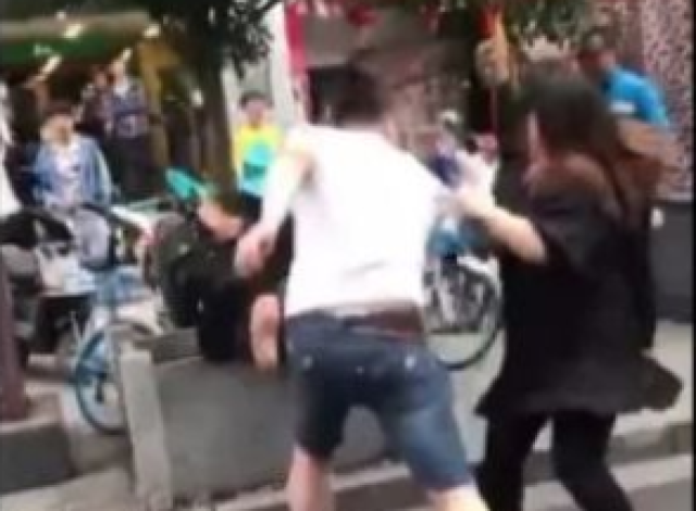 三星Note9谍照曝光 外型无太大变化