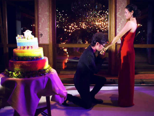 汪峰成功求婚章子怡:大钻戒