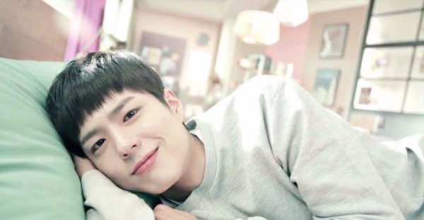 姜文力荐的小成本电影《命运速递》,除了黑色