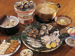 海底捞那么贵,为什么大家吃火锅还都去海底捞