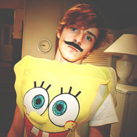 花絮:李现赤膊做俯卧撑秀完美身材,两大男神超