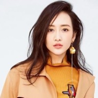 何炅调侃台下众明星,孙俪害羞摇头,谢娜的反应