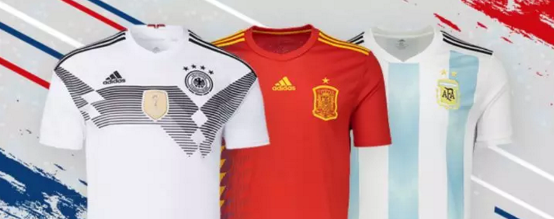 玩小游戏赢2018世界杯球星签名足球、球衣!你