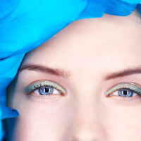 李小璐不在家,贾乃亮竟让甜馨喝多。甜馨现馨