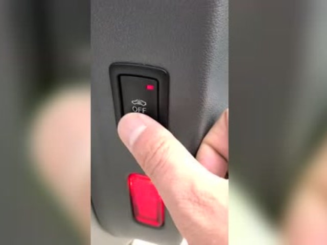 荷兰鹿特丹水陆两栖公交车,买一张票既能坐车