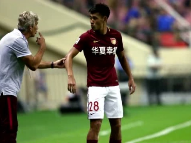 体育早报：詹姆斯未来4年能否带队夺冠？赔率偏向湖人无冠