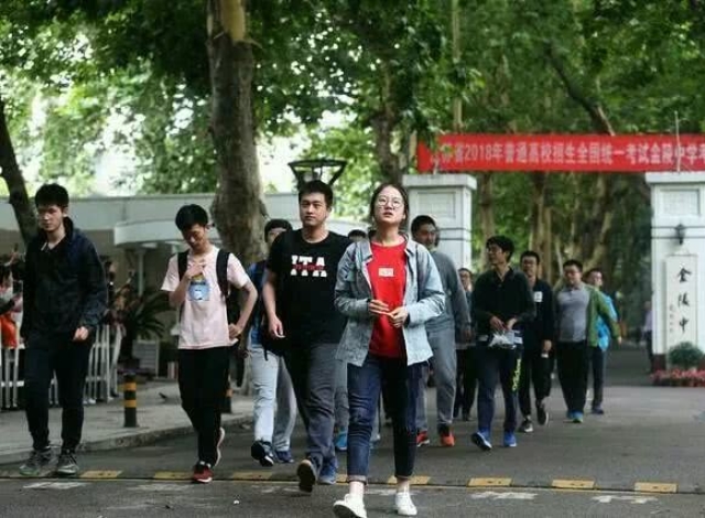 外媒曝光OPPO F9：搭载联发科P60处理器