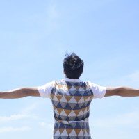 北京体育大学男子百米决赛起跑慢动作,太帅了