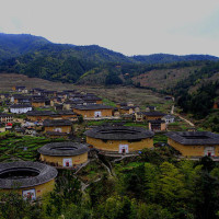 游游解说:我的世界真人版 菜鸟夜晚井下挖钻石