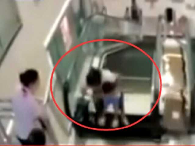 吞人电梯并非维修 家属:上电梯前无人劝