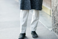 牛仔裙搭配什么上衣 明星们也喜欢的穿搭方法