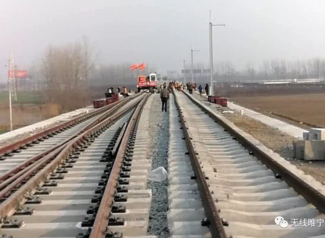 怎么样让胸变大点?睡前丰胸按摩步骤图详解