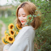 邓伦参加综艺节目,看到杨紫时邓伦表情包,真是