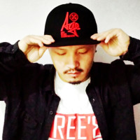 我和他的足球技术你们更喜欢哪一个呢?#足球